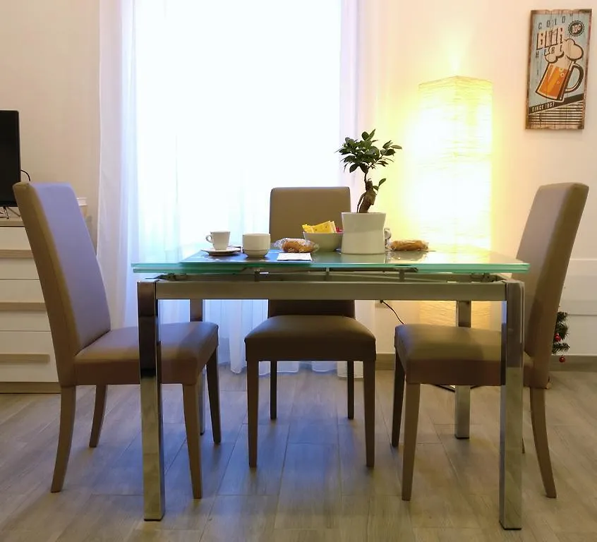 Lucagiordanohouse Apartment Naples 0*,